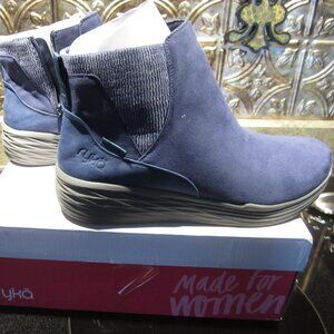 Ryka Noelle Women's Water-Repellent Boots 12 (WIDE)